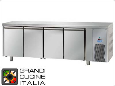  Refrigerated counters - GN 1/1 - Temperature -18°C / -22°C - Four doors - Engine compartment on the right - Smooth worktop