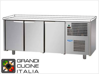  Refrigerated counters - GN 1/1 - Temperature 0°C / +10°C - Three doors - Engine compartment on the right - Without worktop  - Ventilated cooling