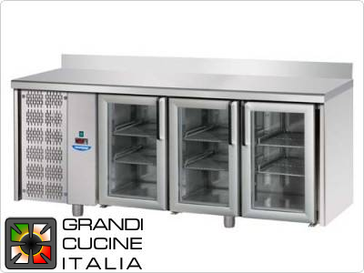  Refrigerated counters - GN 1/1 - Temperature 0°C / +10°C - Three doors - Engine compartment on the left - Worktop with splashback  - Ventilated cooling -  Glass doors